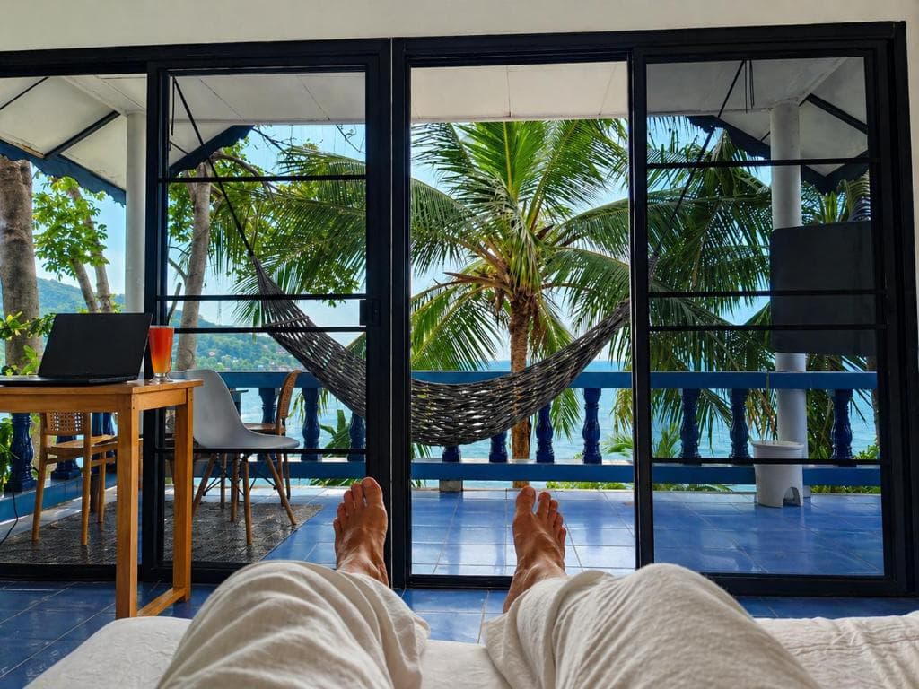 Deluxe Bungalow with Sea View — photo 2
